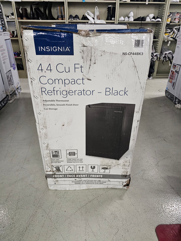 4.4 CU FT COMPACT REFRIGERATOR