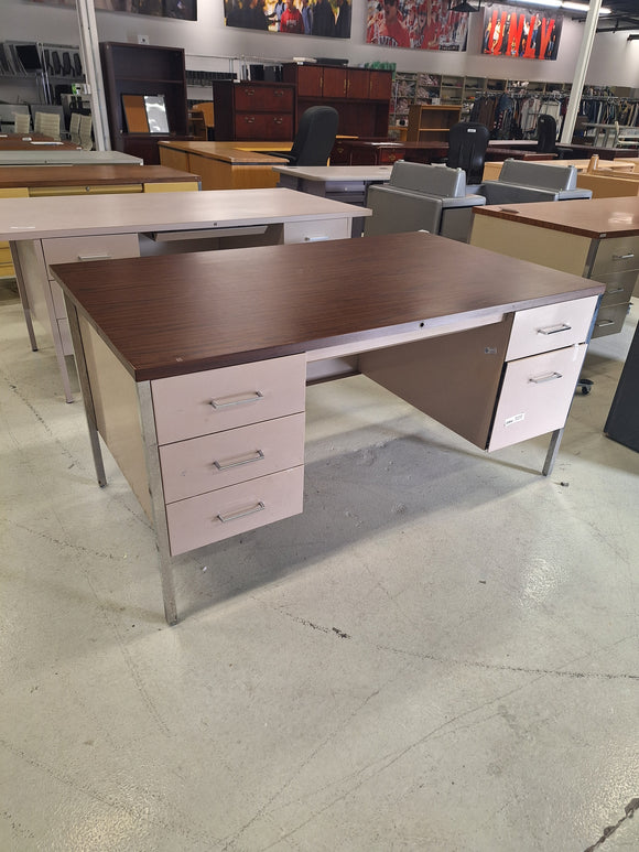 Office Desk With 5 Drawers