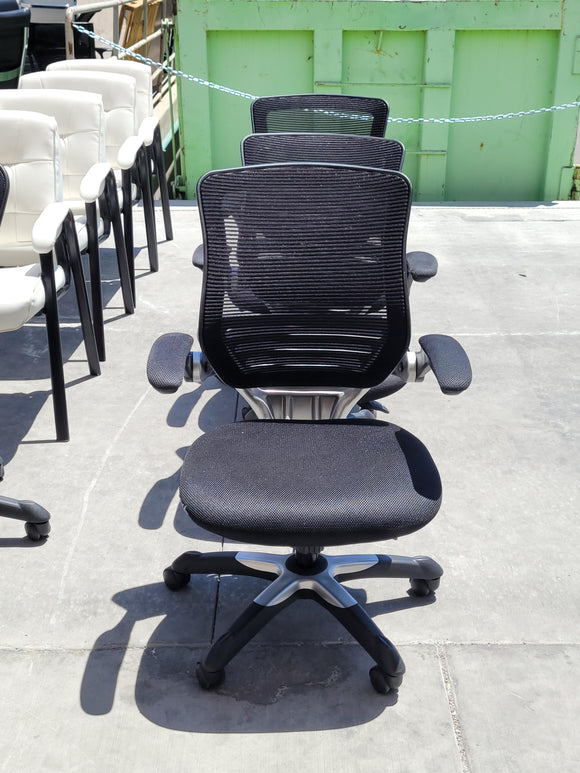 CHAIR-HEAVY DUTY BLACK CLOTH CHAIR