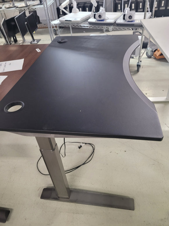 Electric Adjustable Height Workbench
