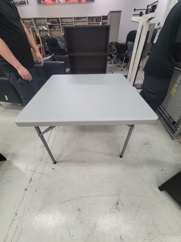 TABLE-HEAVY DUTY, FOLDABLE